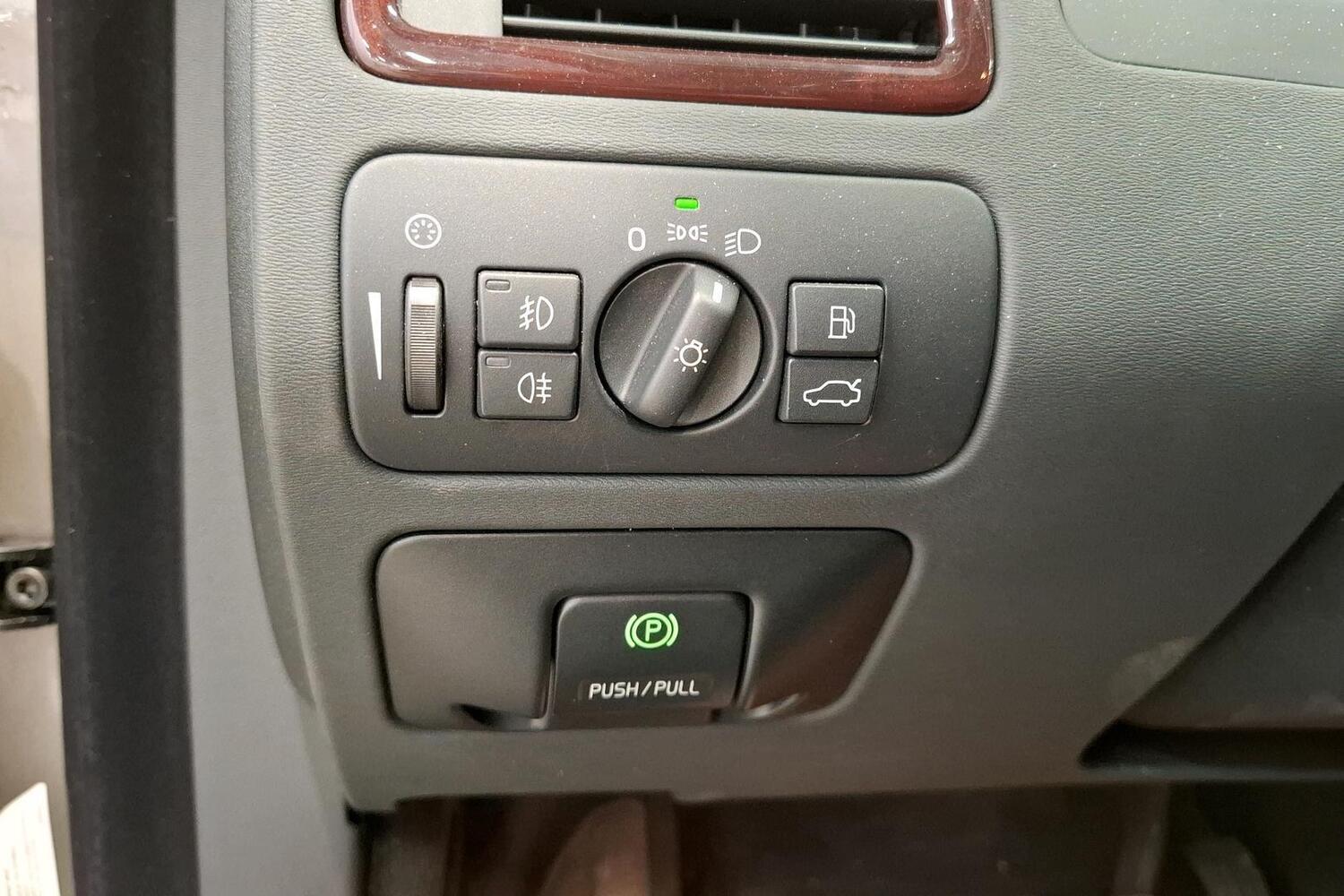 Volvo XC70 vaihtoauto