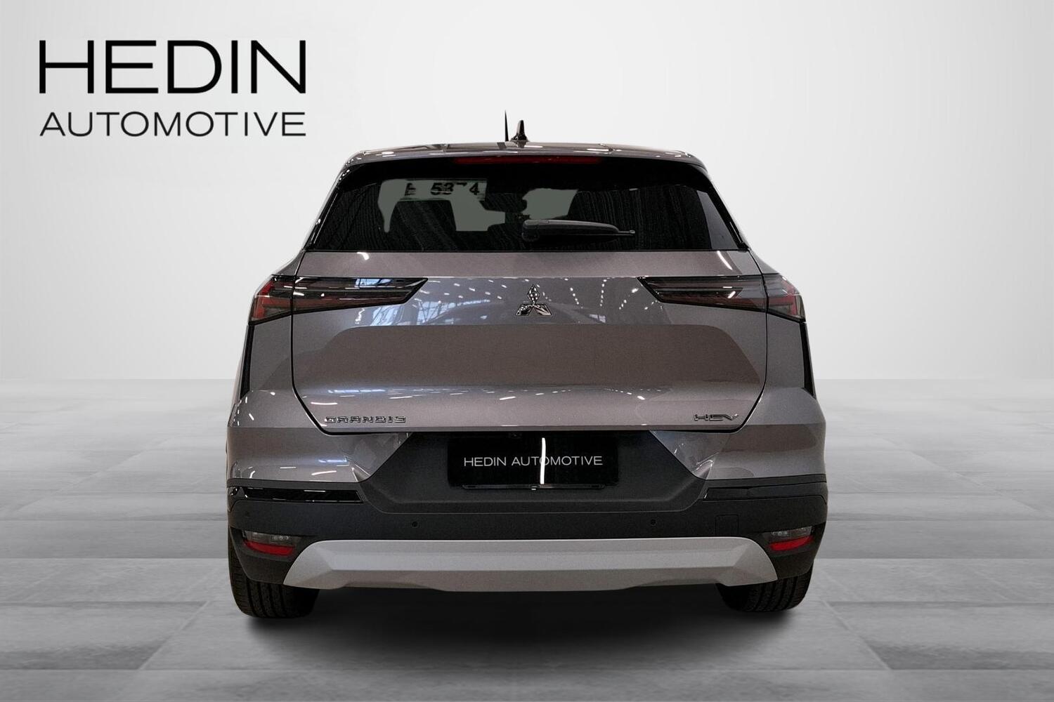 Mitsubishi Grandis vaihtoauto