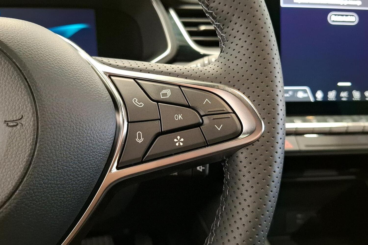 Mitsubishi Grandis vaihtoauto