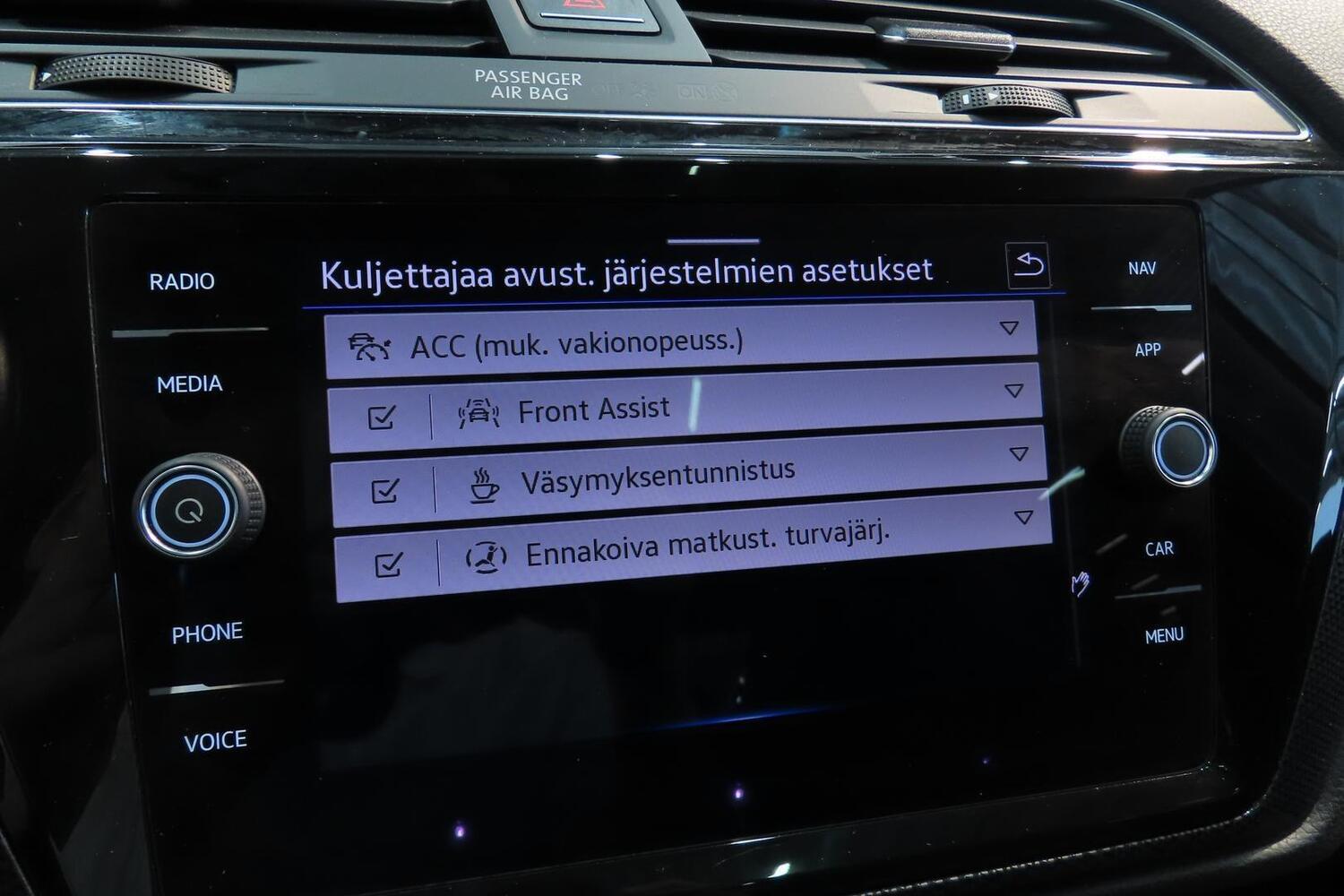 Volkswagen Touran vaihtoauto
