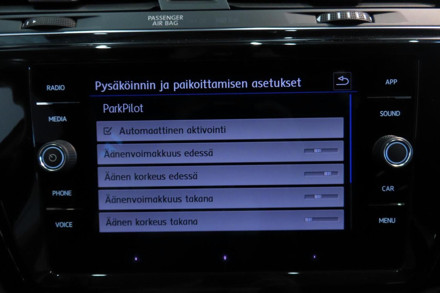 Volkswagen Touran vaihtoauto