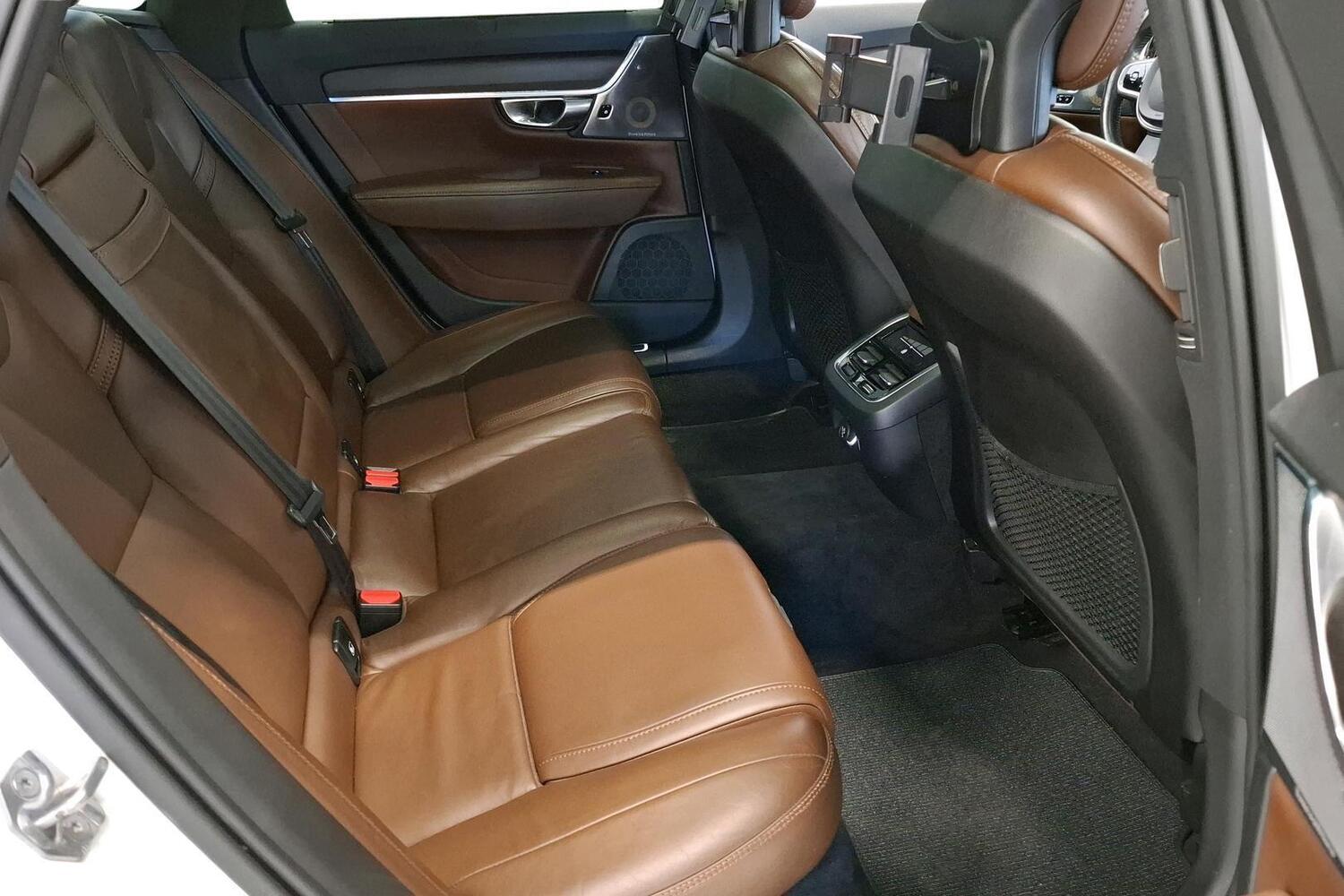 Volvo V90 Cross Country vaihtoauto