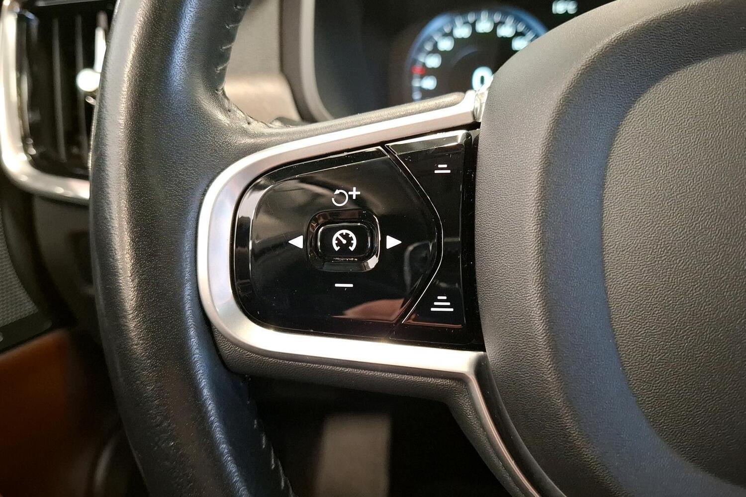 Volvo V90 Cross Country vaihtoauto