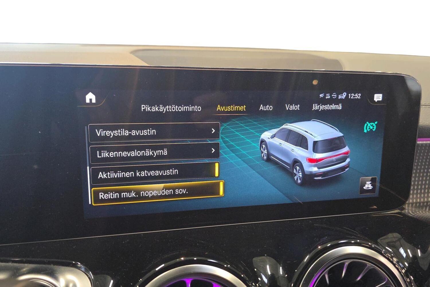 Mercedes-Benz EQB vaihtoauto