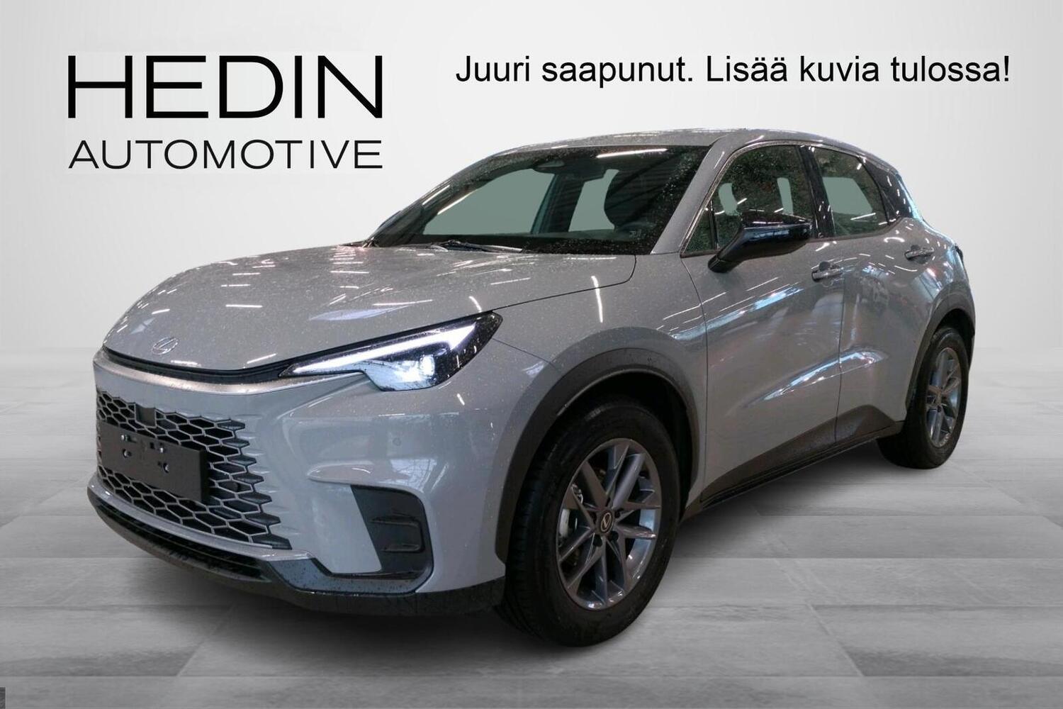 Lexus LBX vaihtoauto