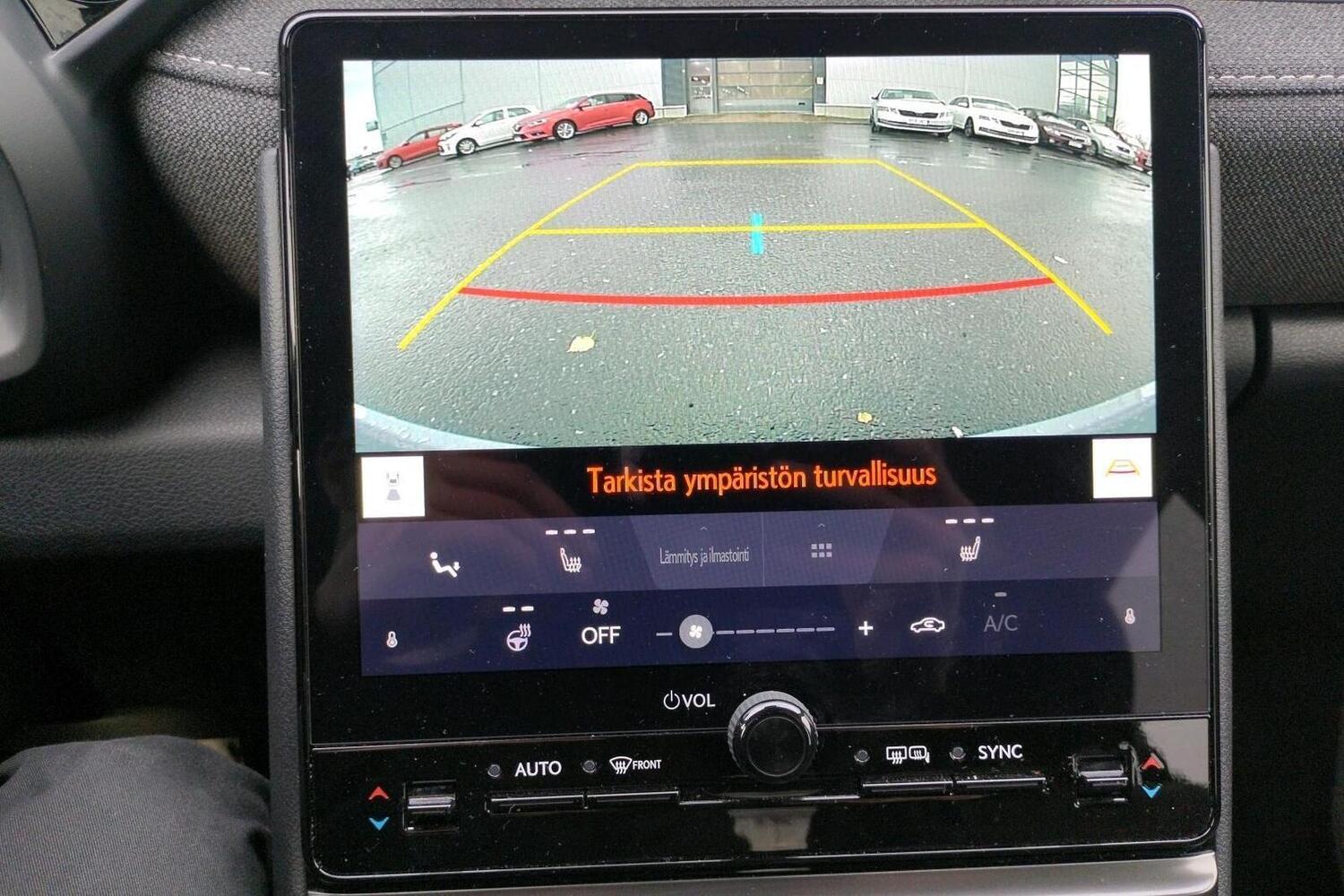 Lexus LBX vaihtoauto