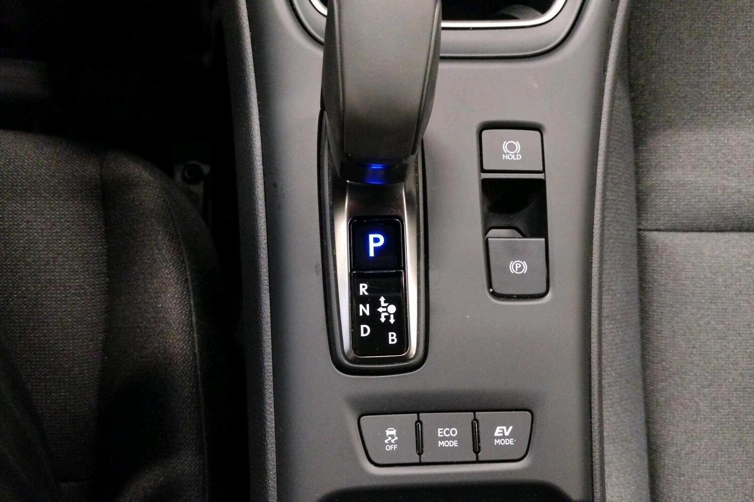 Lexus LBX vaihtoauto