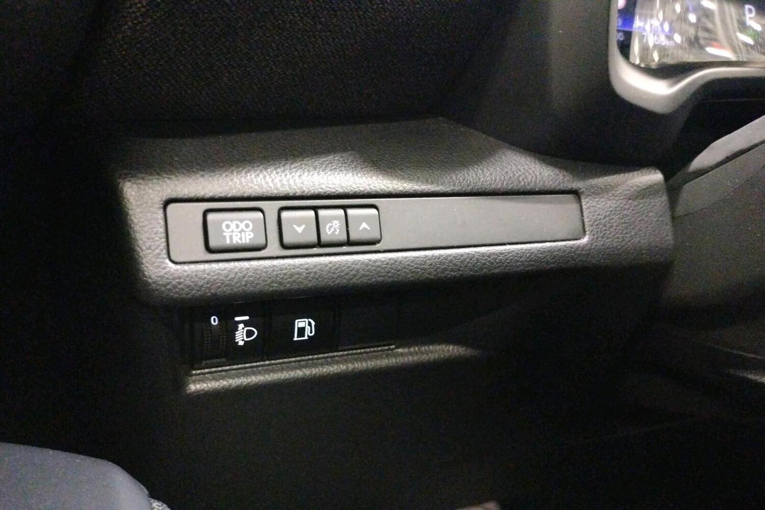 Lexus LBX vaihtoauto