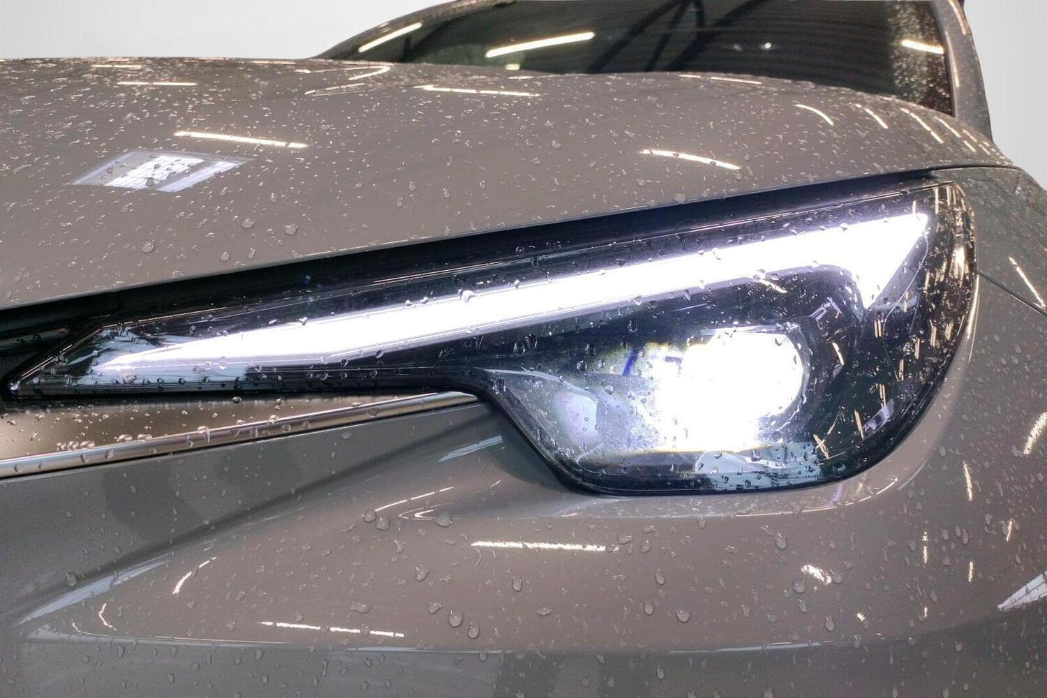 Lexus LBX vaihtoauto