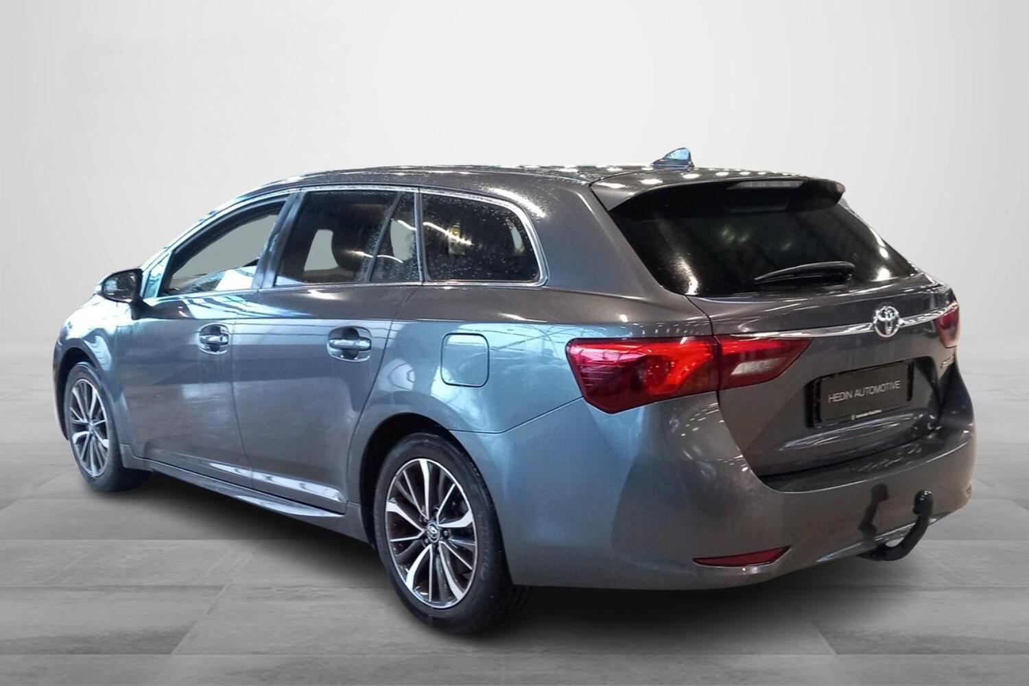 Toyota Avensis vaihtoauto