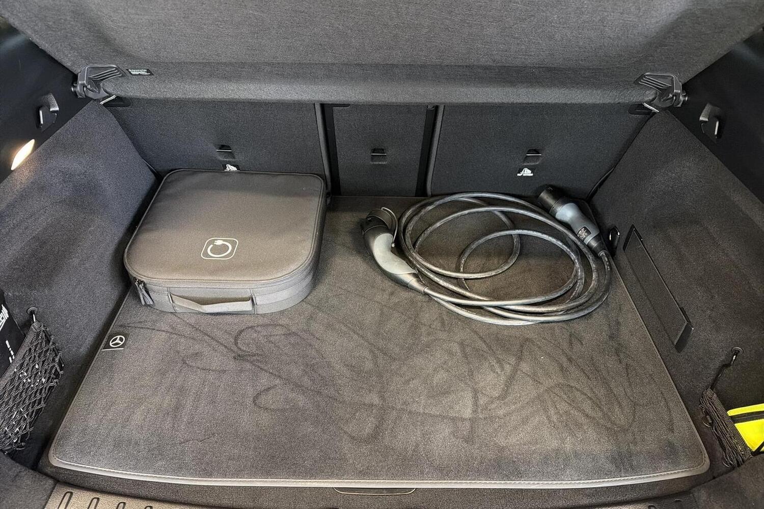 Mercedes-Benz EQA vaihtoauto