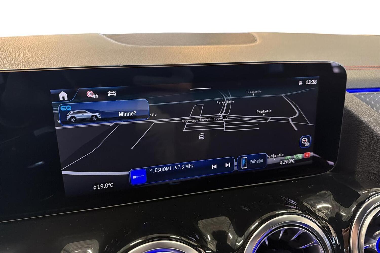 Mercedes-Benz EQA vaihtoauto