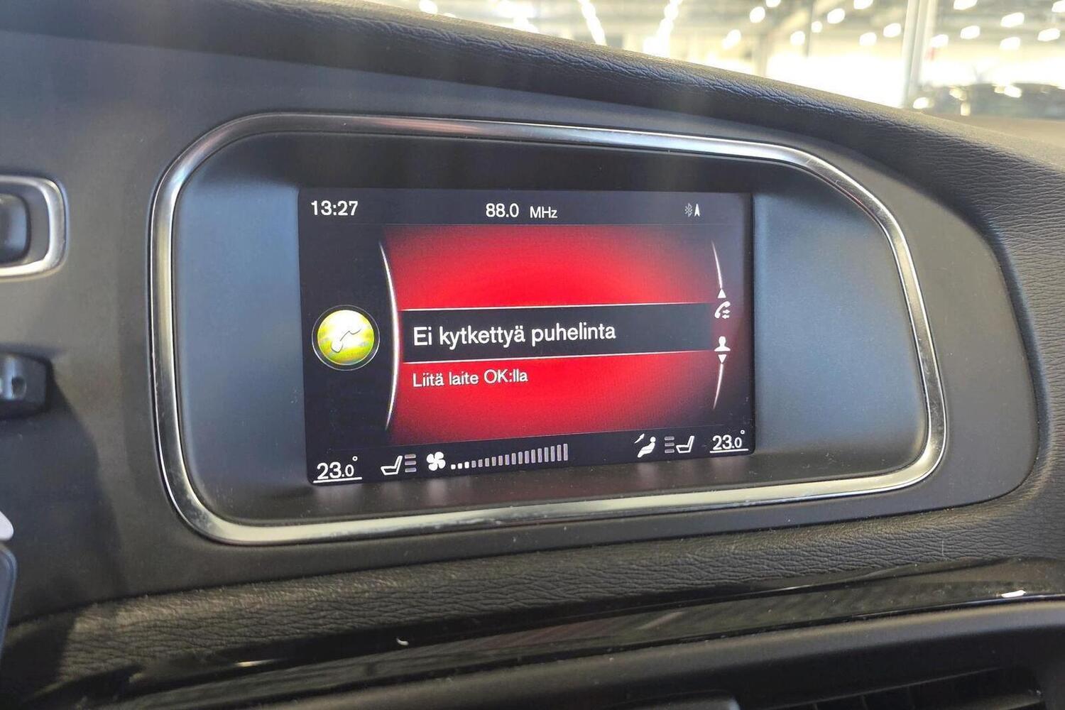 Volvo V40 Cross Country vaihtoauto