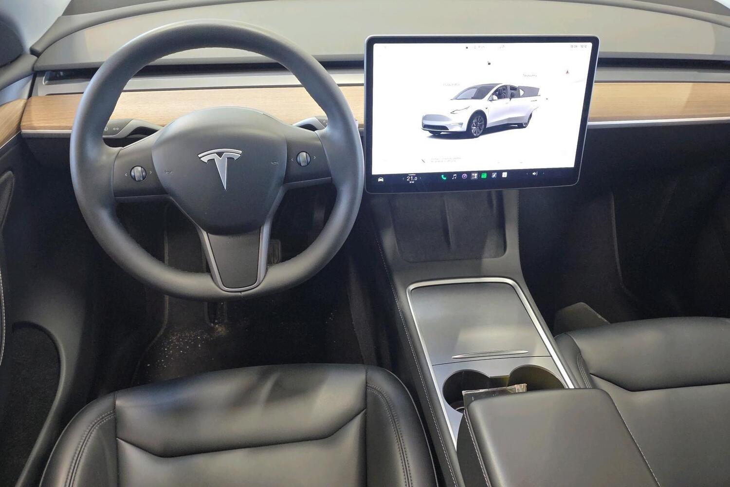 Tesla Model Y vaihtoauto