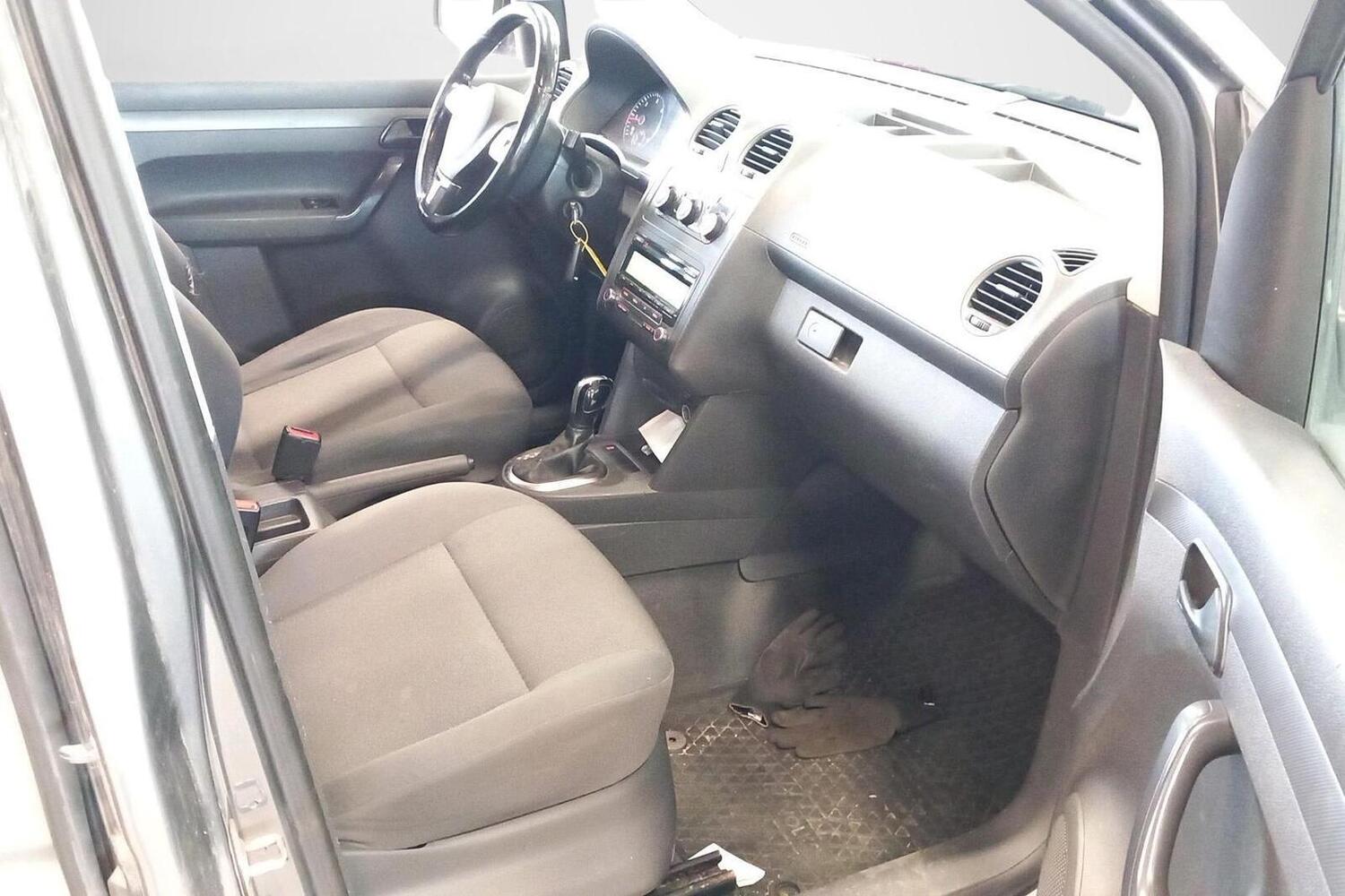 Volkswagen Caddy Maxi vaihtoauto
