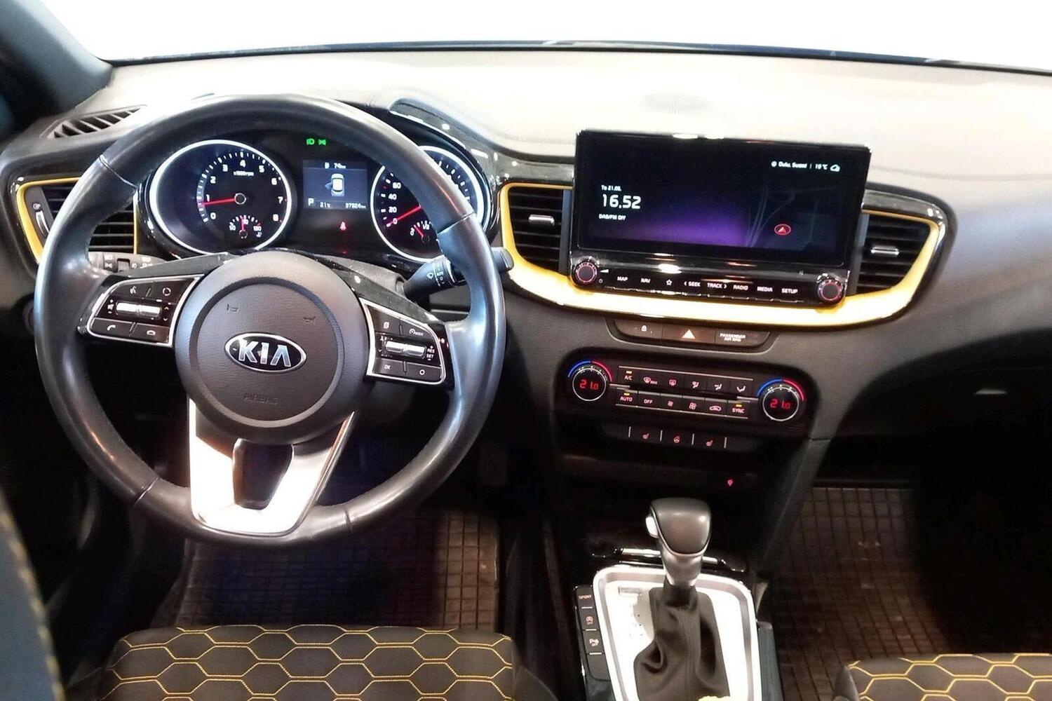 Kia XCeed vaihtoauto
