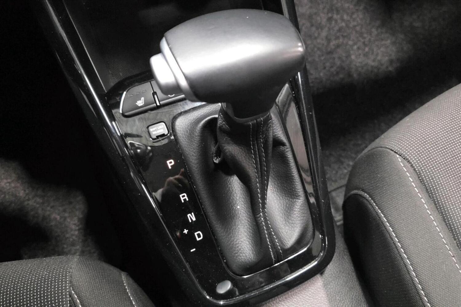 Kia Rio vaihtoauto