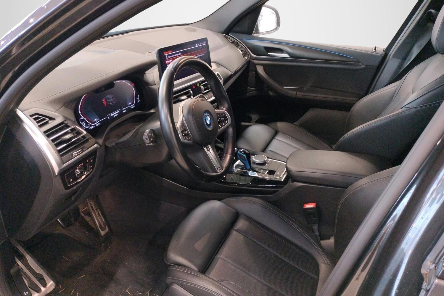 BMW iX3 vaihtoauto