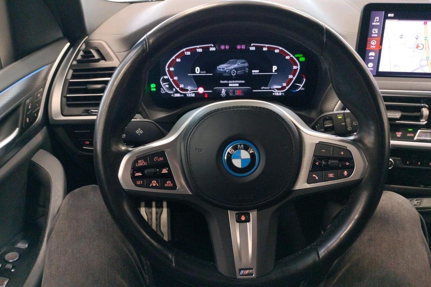 BMW iX3 vaihtoauto