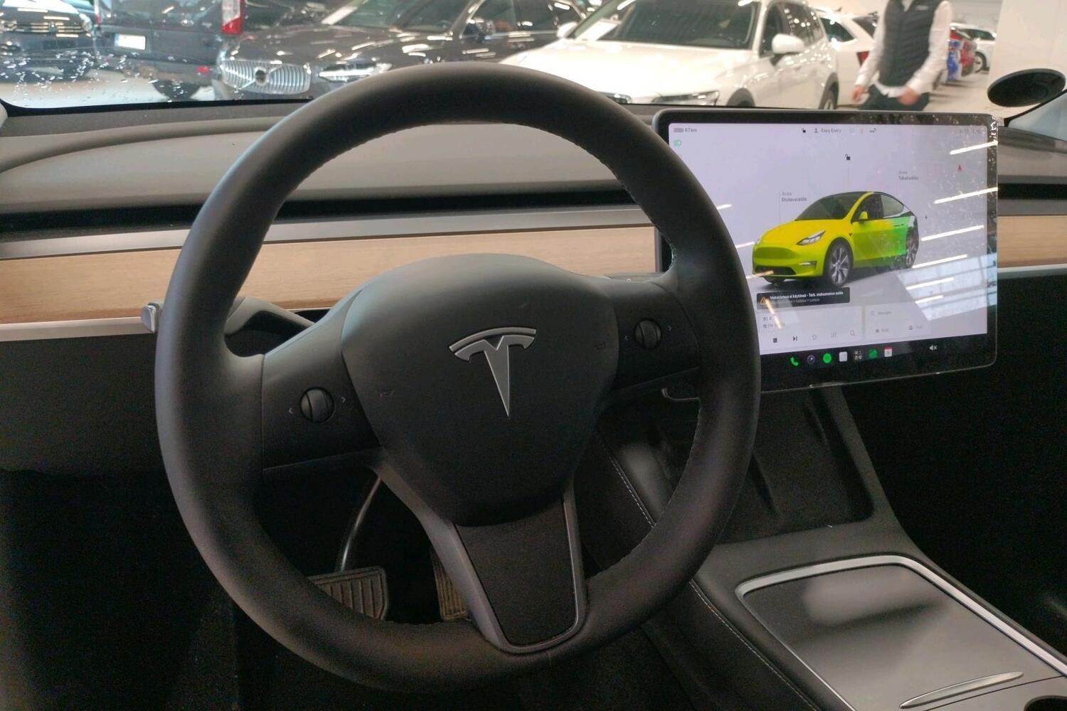 Tesla Model Y vaihtoauto