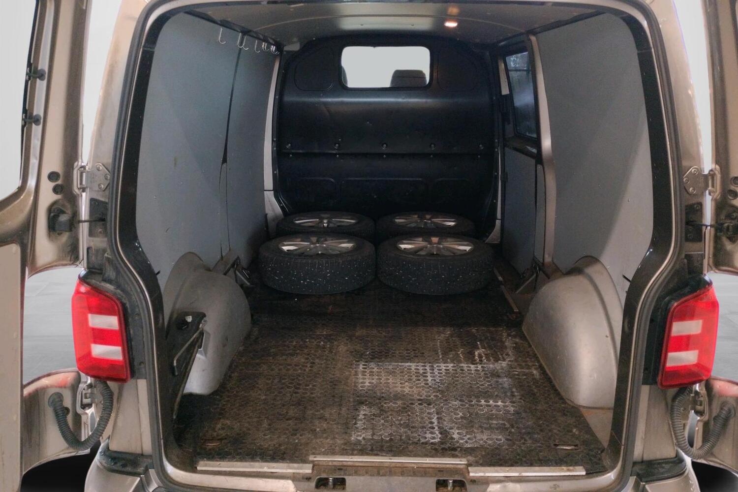 Volkswagen Transporter vaihtoauto