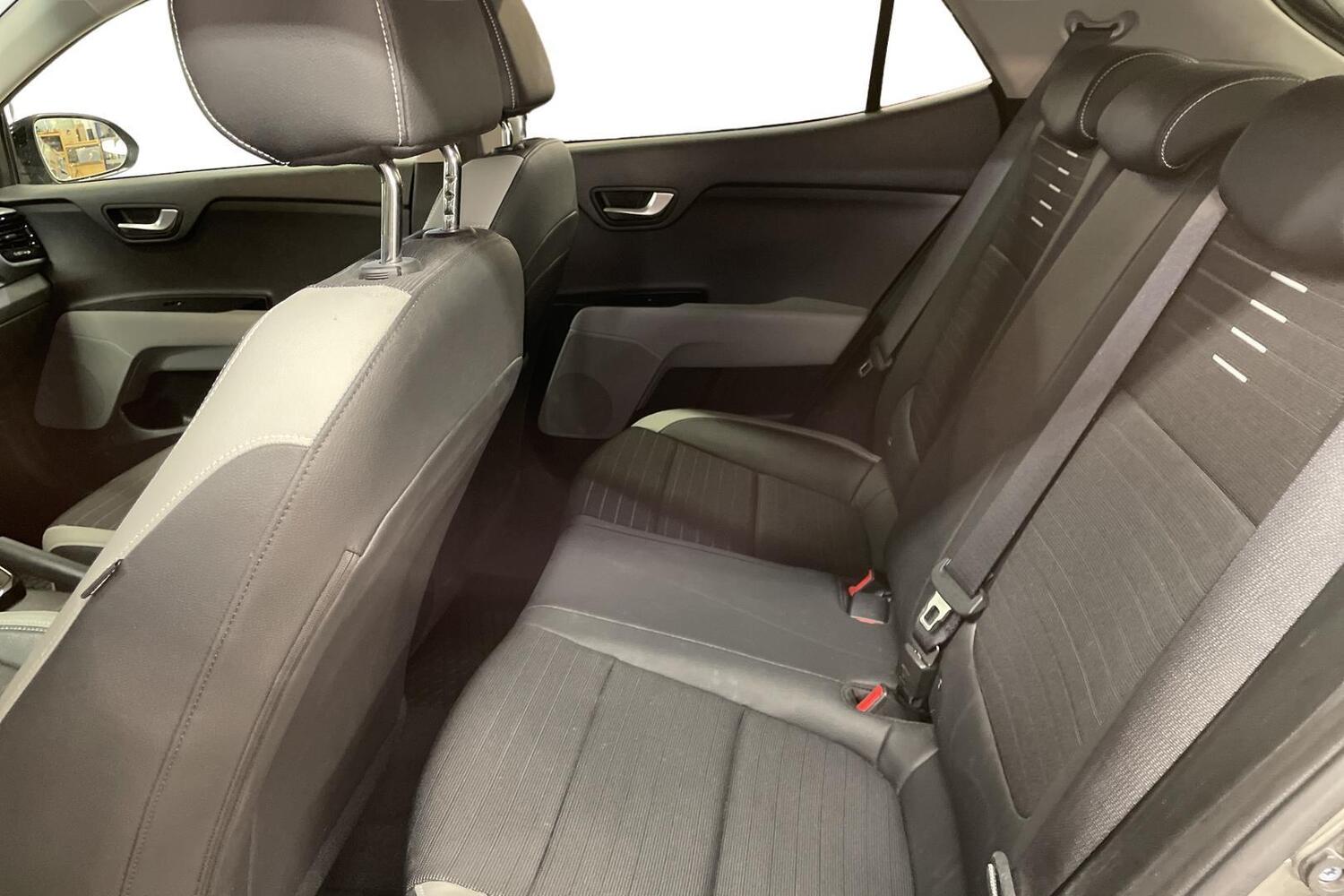 Kia Stonic vaihtoauto