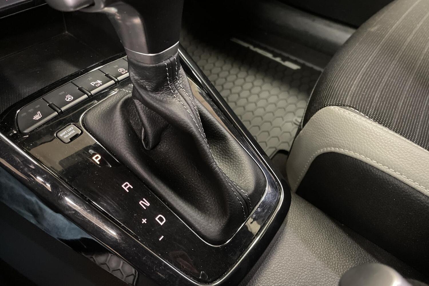 Kia Stonic vaihtoauto