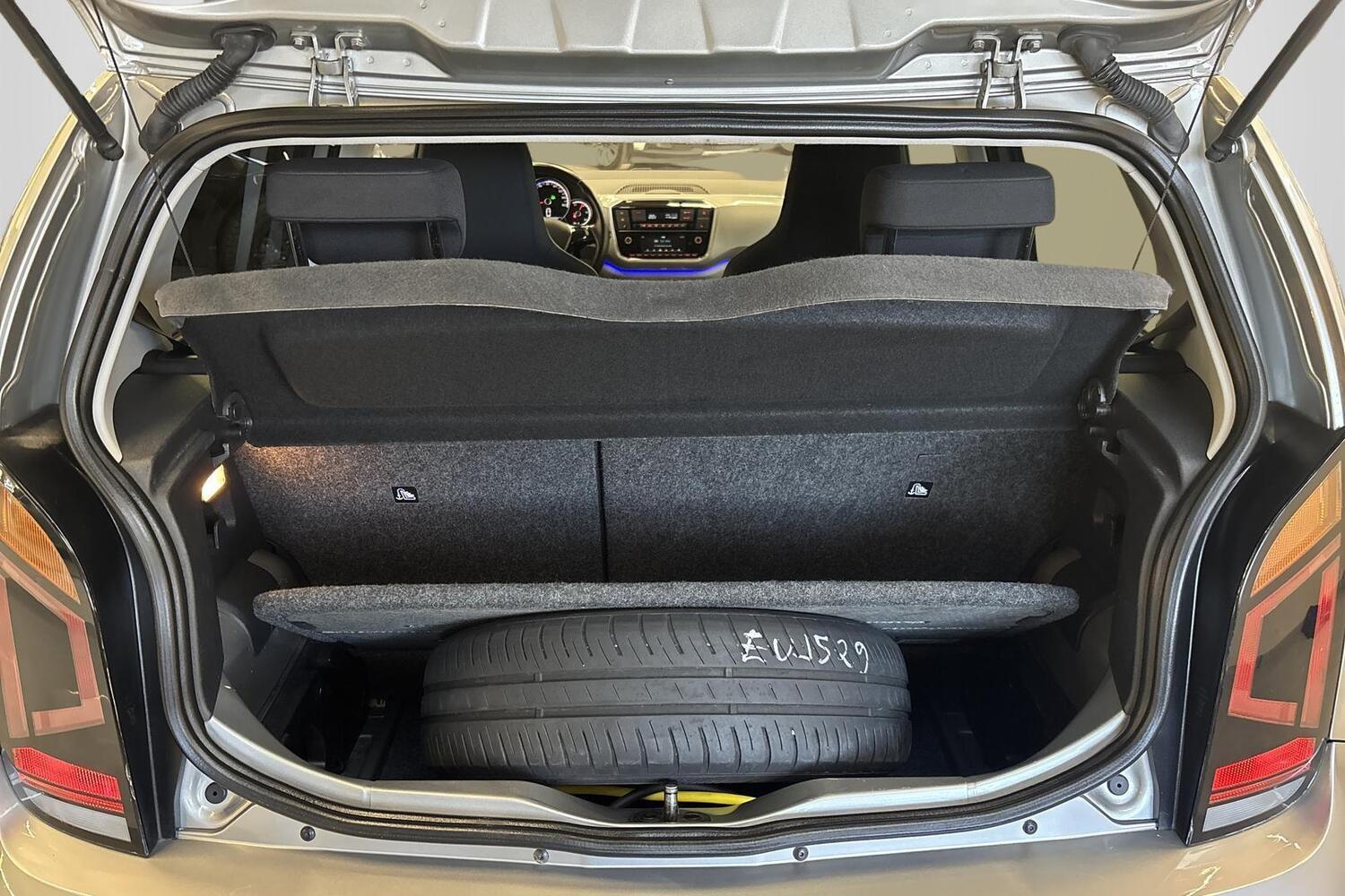 Volkswagen up! vaihtoauto
