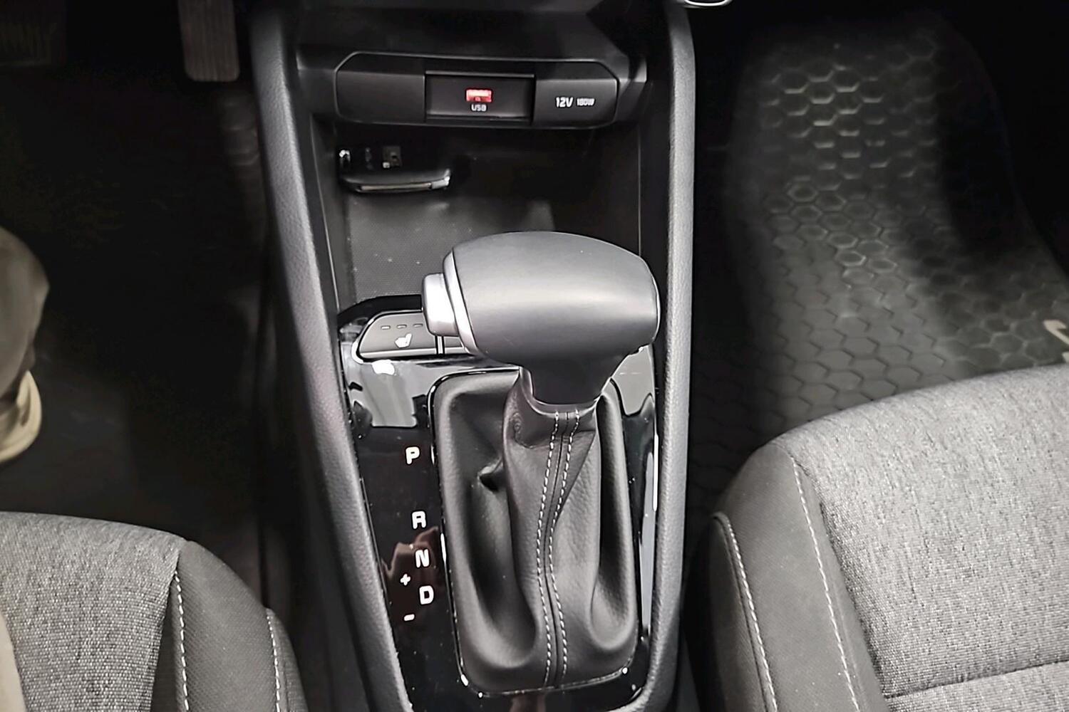 Kia Stonic vaihtoauto