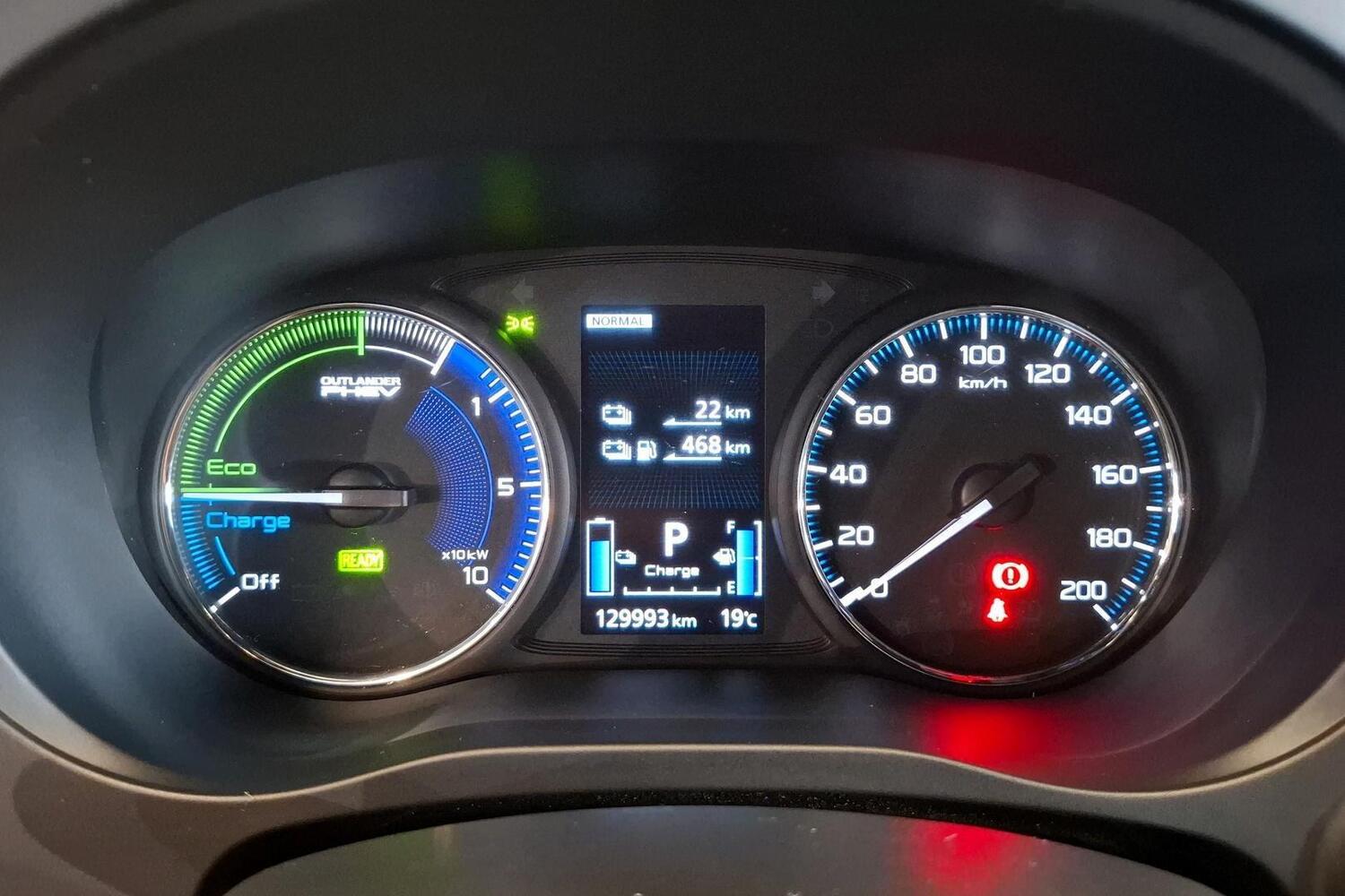 Mitsubishi Outlander PHEV vaihtoauto