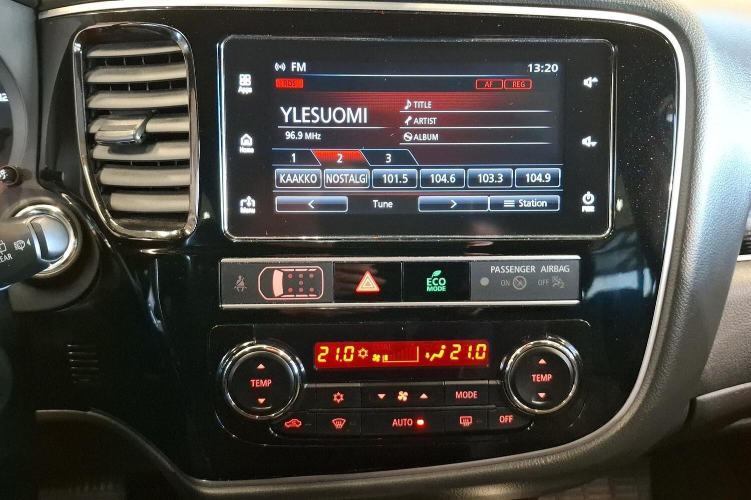 Mitsubishi Outlander PHEV vaihtoauto