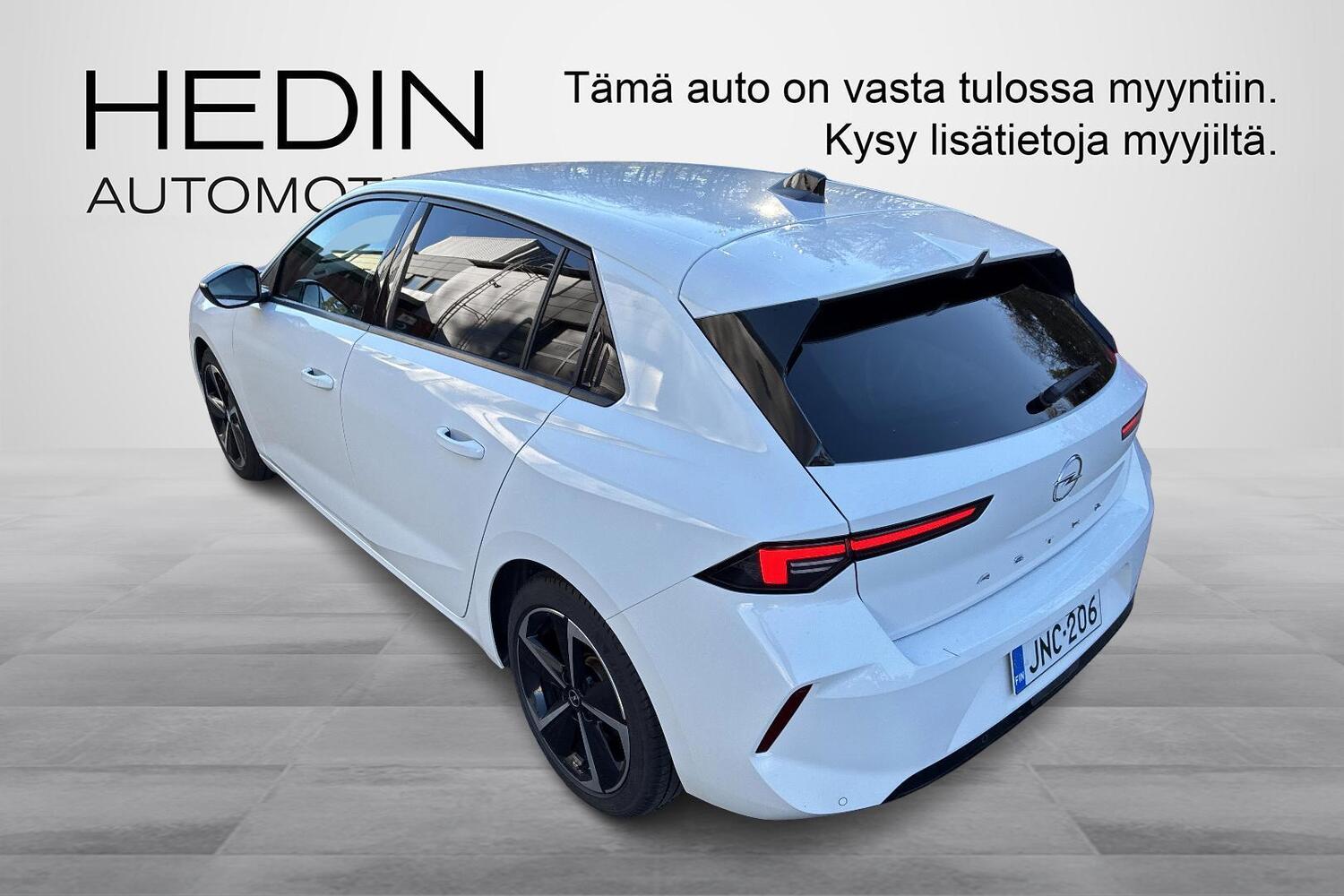 Opel Astra vaihtoauto