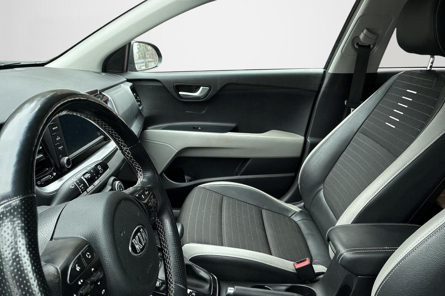 Kia Stonic vaihtoauto