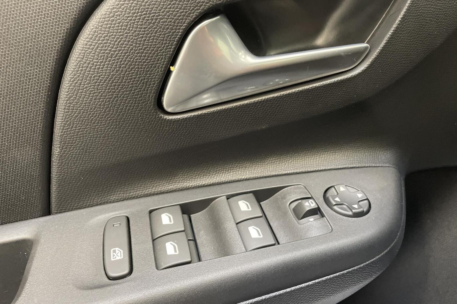 Opel Corsa vaihtoauto