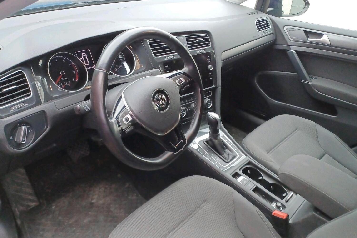 Volkswagen Golf vaihtoauto