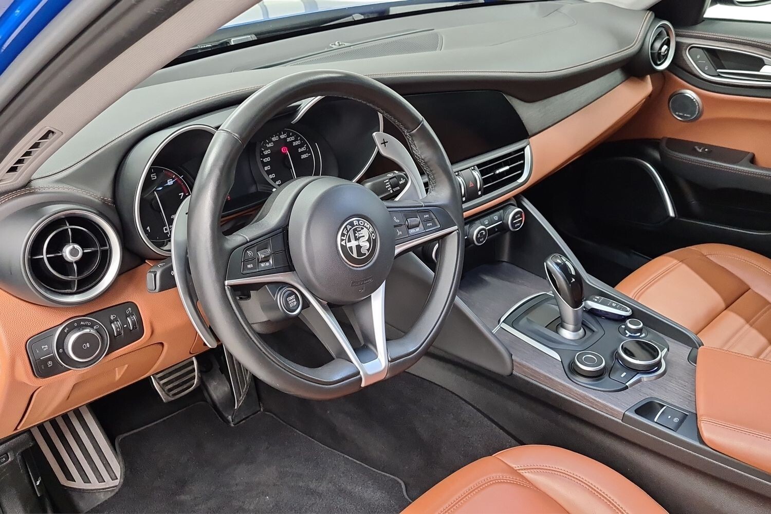 Alfa Romeo Giulia vaihtoauto