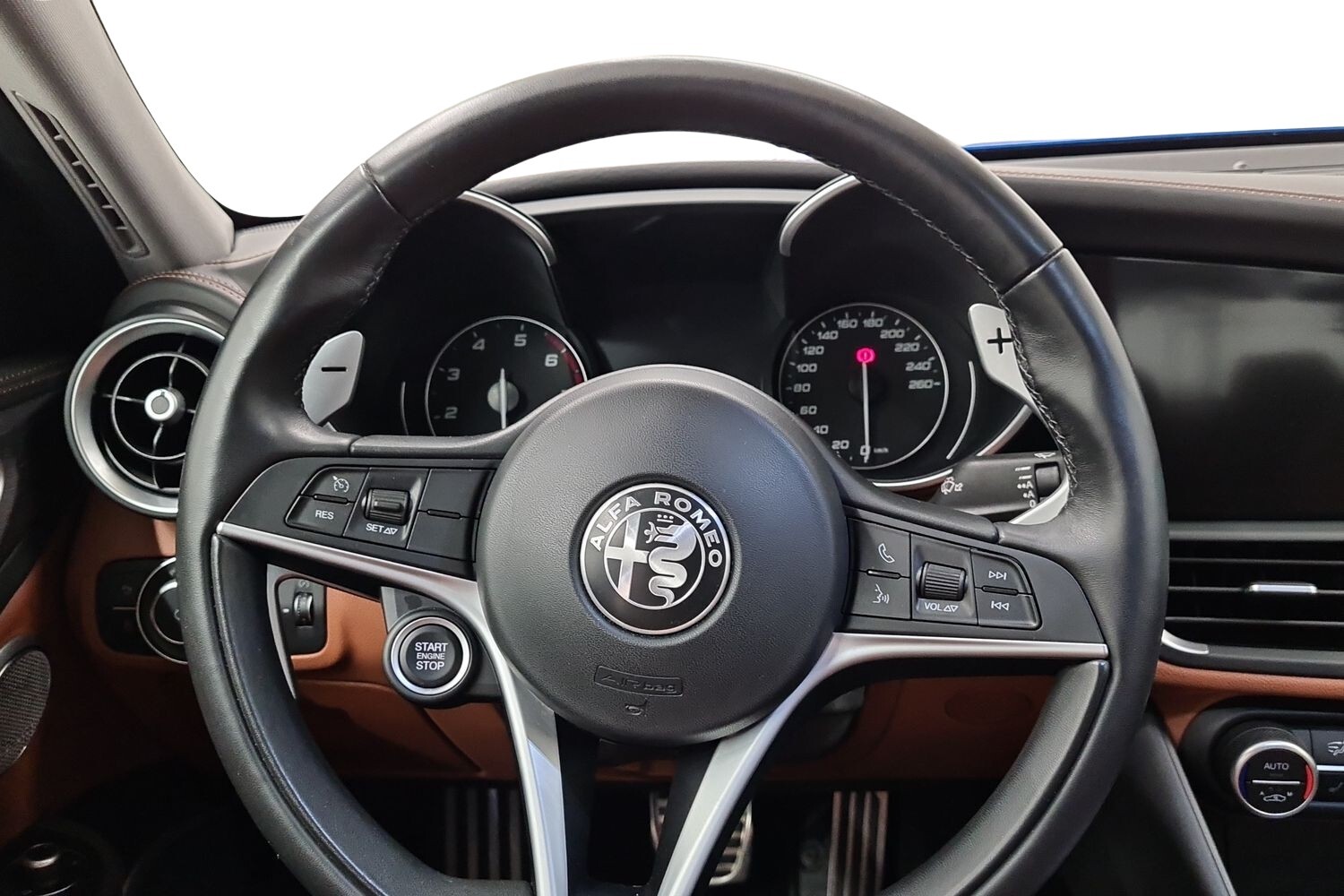 Alfa Romeo Giulia vaihtoauto