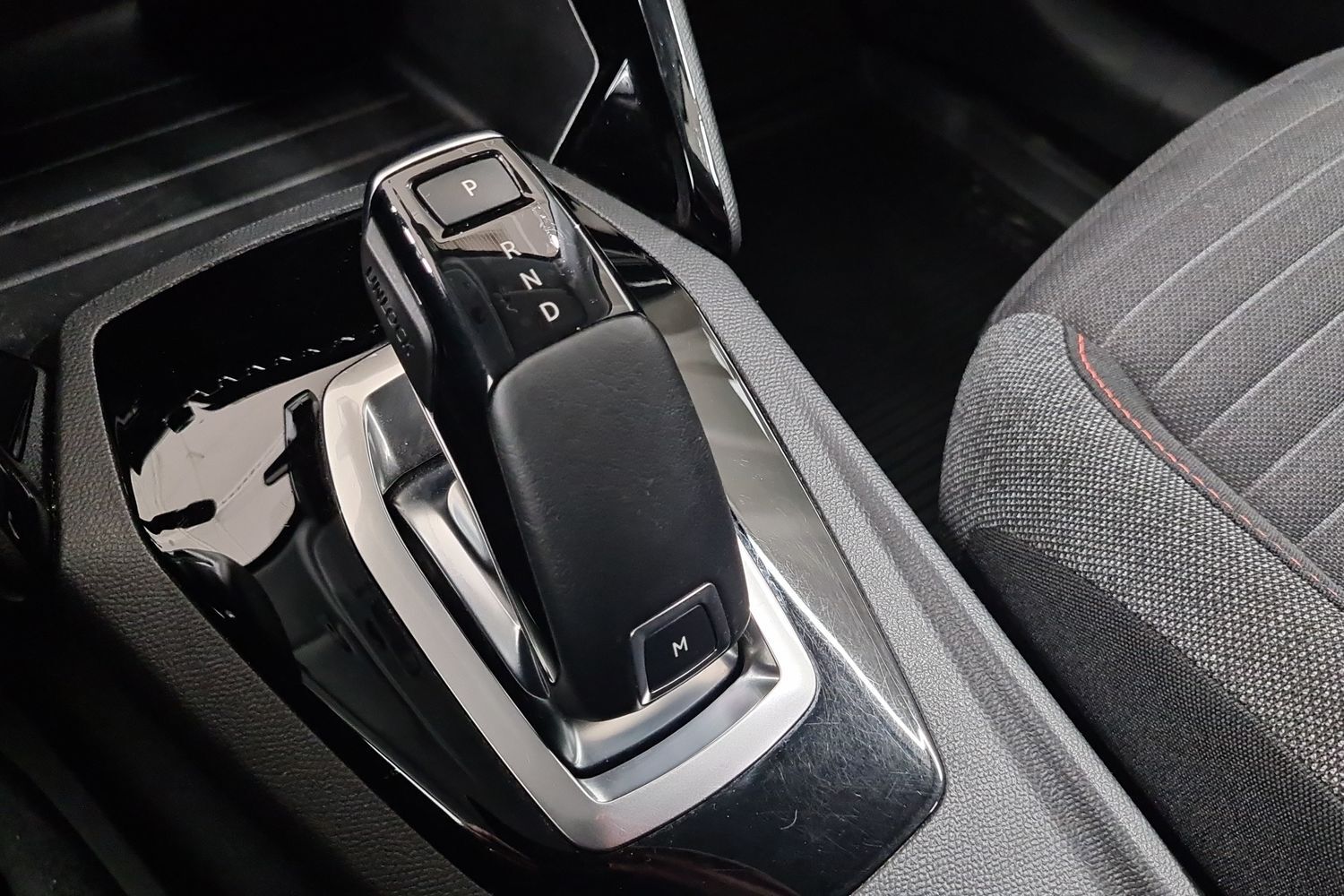 Peugeot 208 vaihtoauto