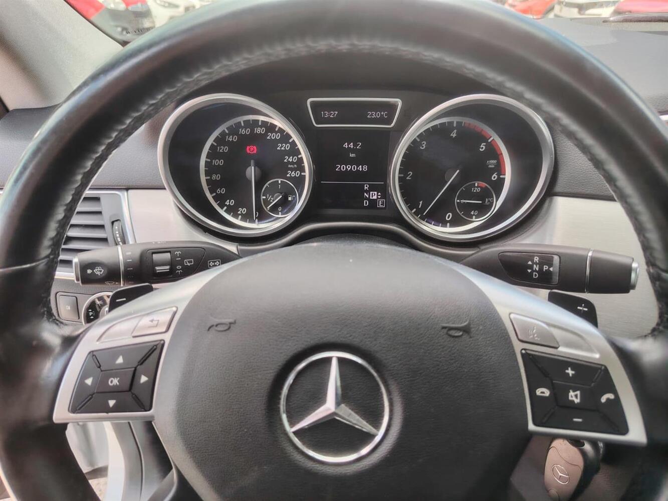 Mercedes-Benz ML vaihtoauto