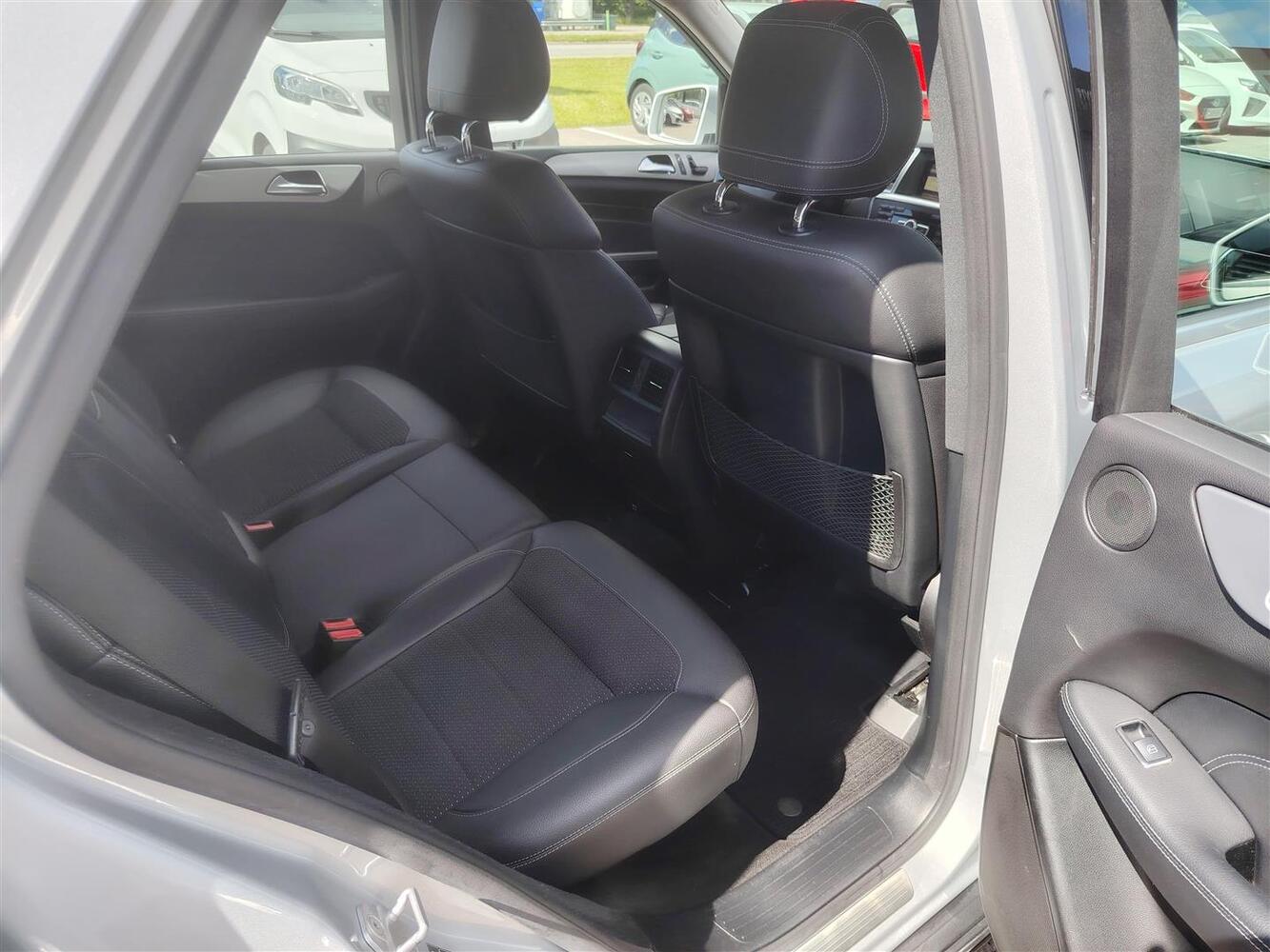 Mercedes-Benz ML vaihtoauto