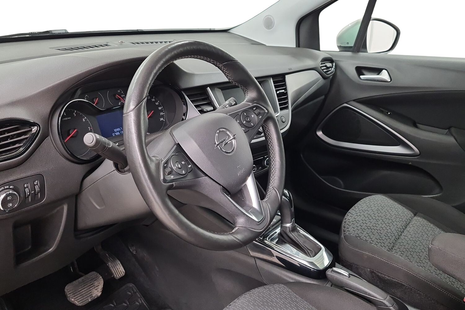 Opel Crossland X vaihtoauto