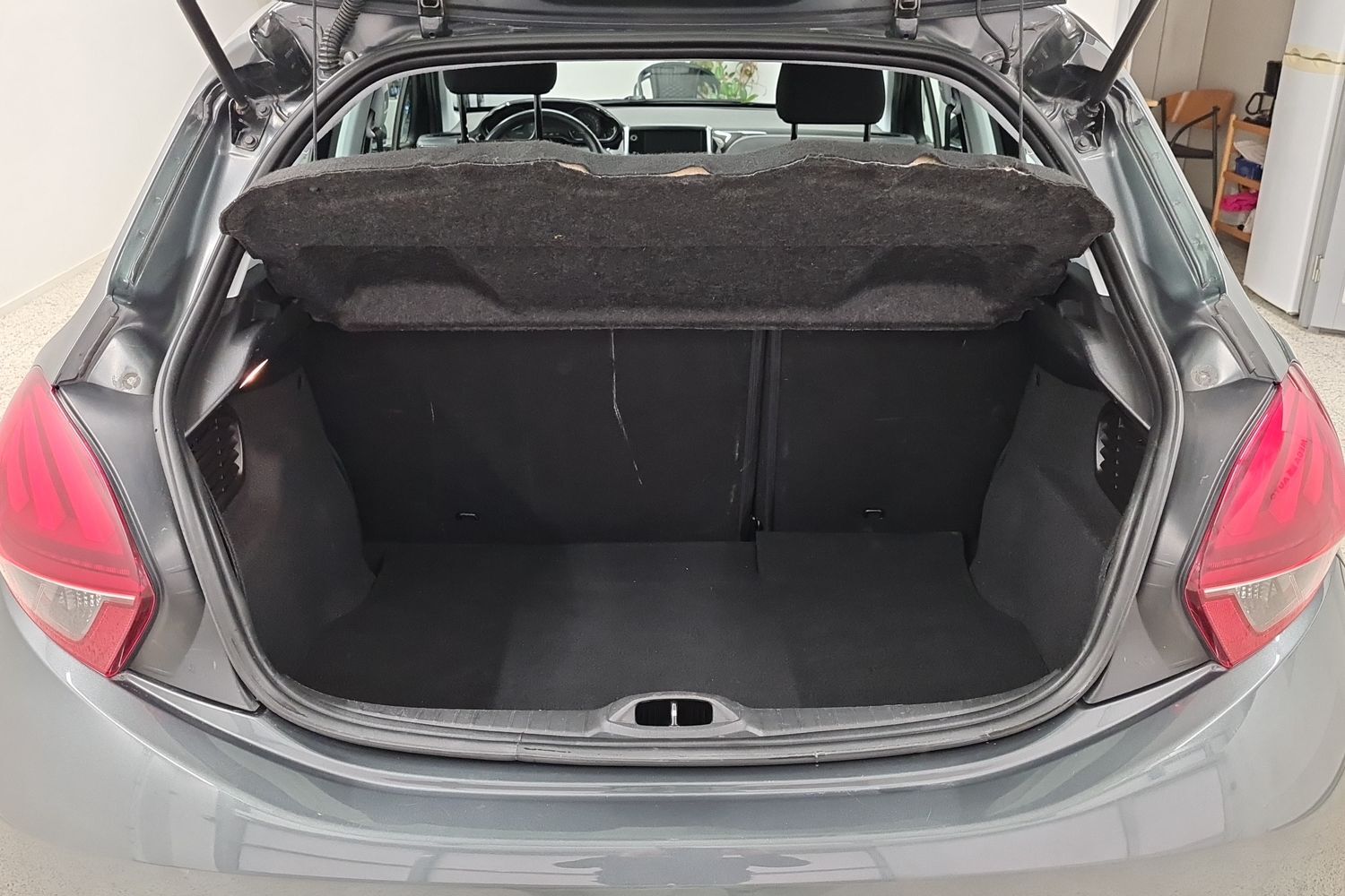 Peugeot 208 vaihtoauto