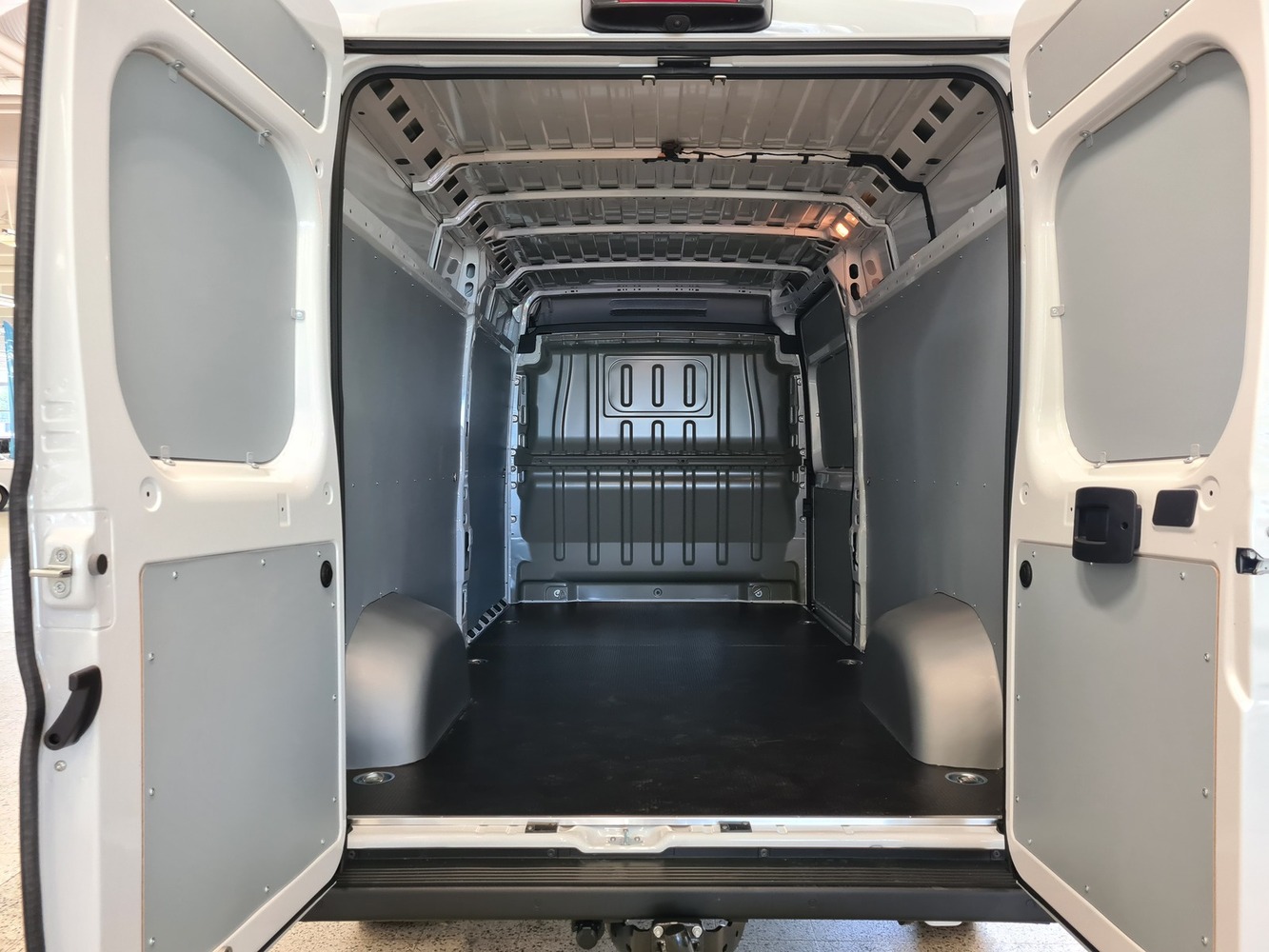 Peugeot Boxer vaihtoauto