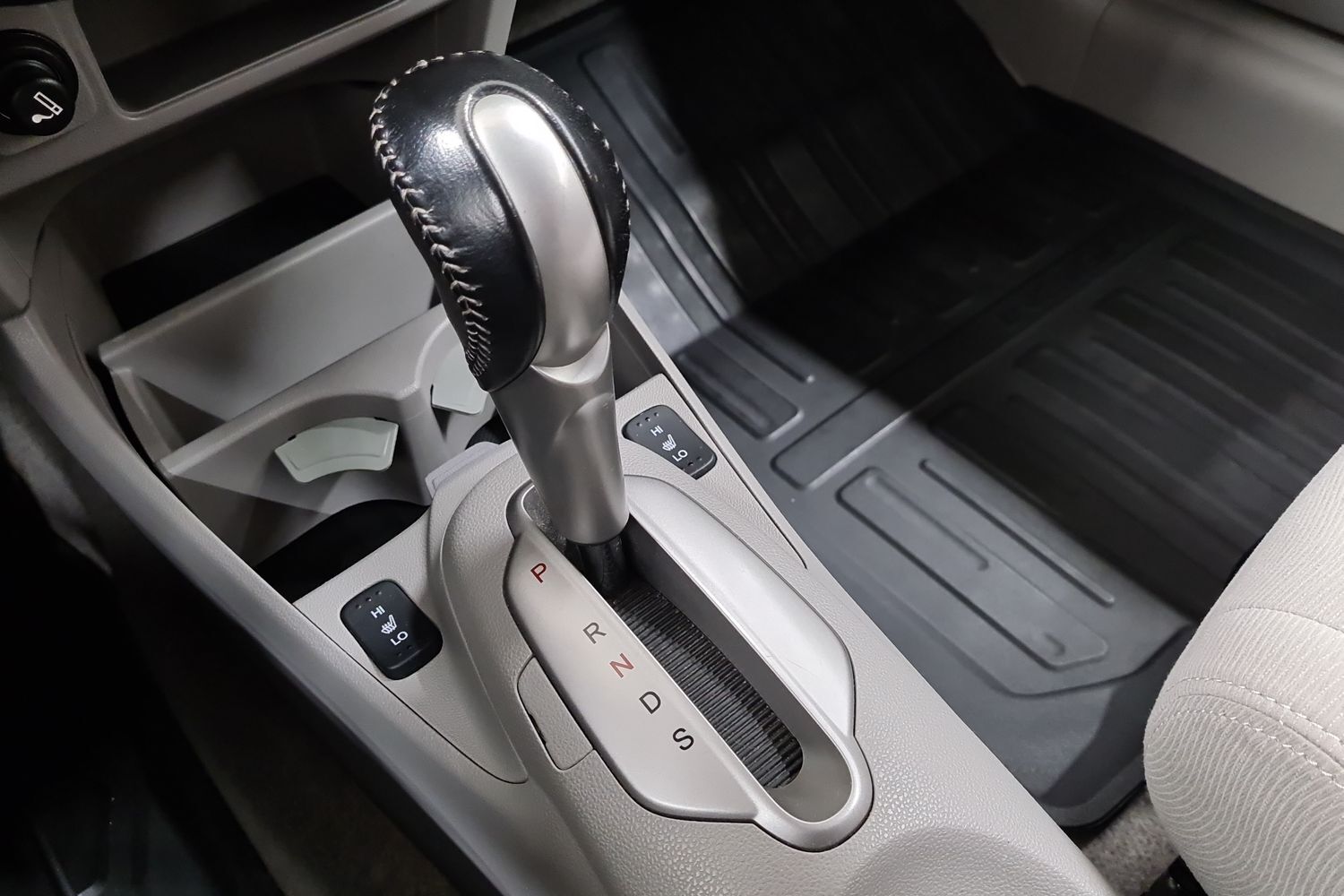 Honda Insight vaihtoauto