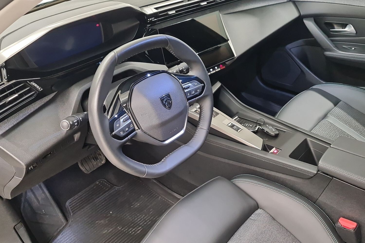 Peugeot 308 vaihtoauto