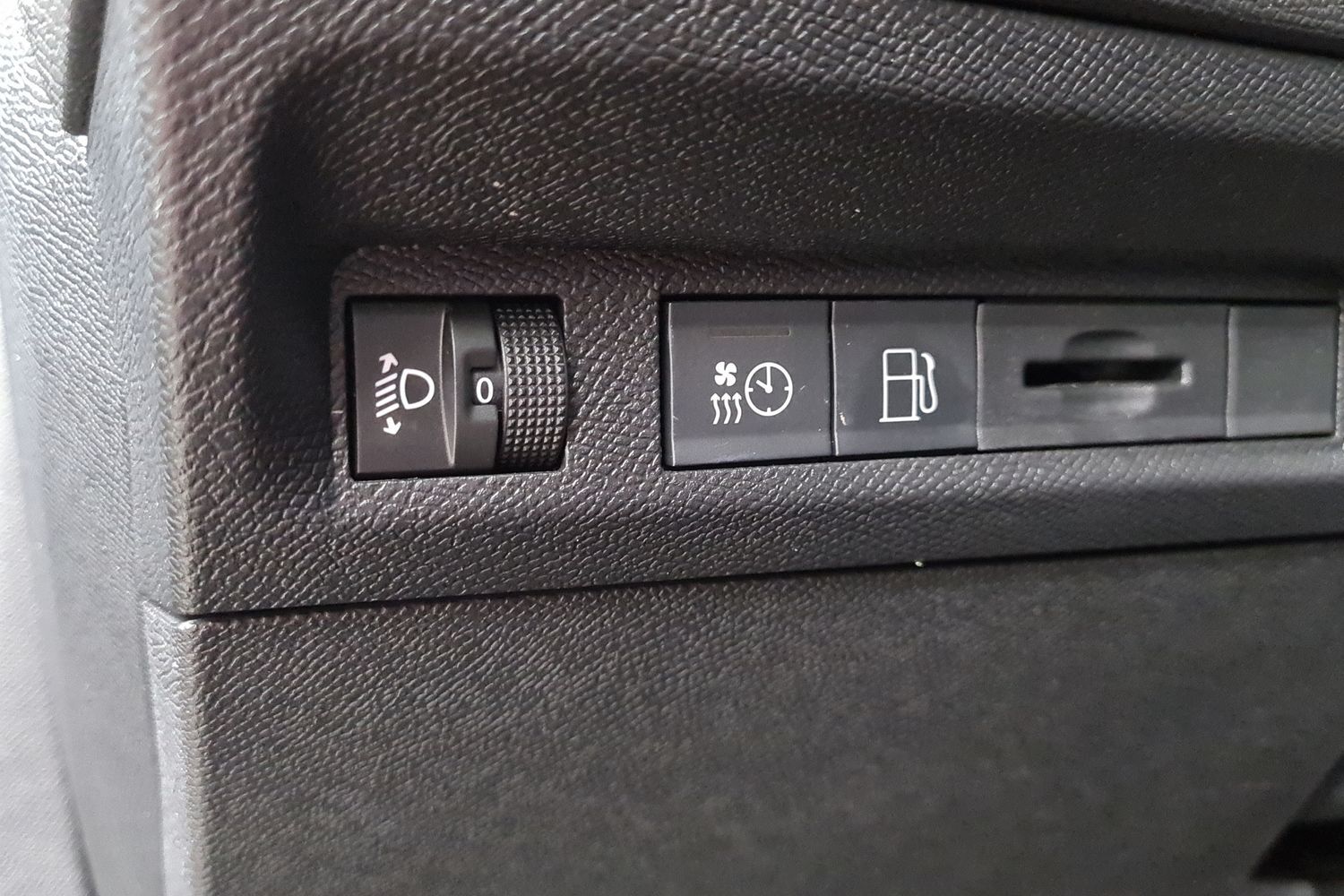 Peugeot 408 vaihtoauto