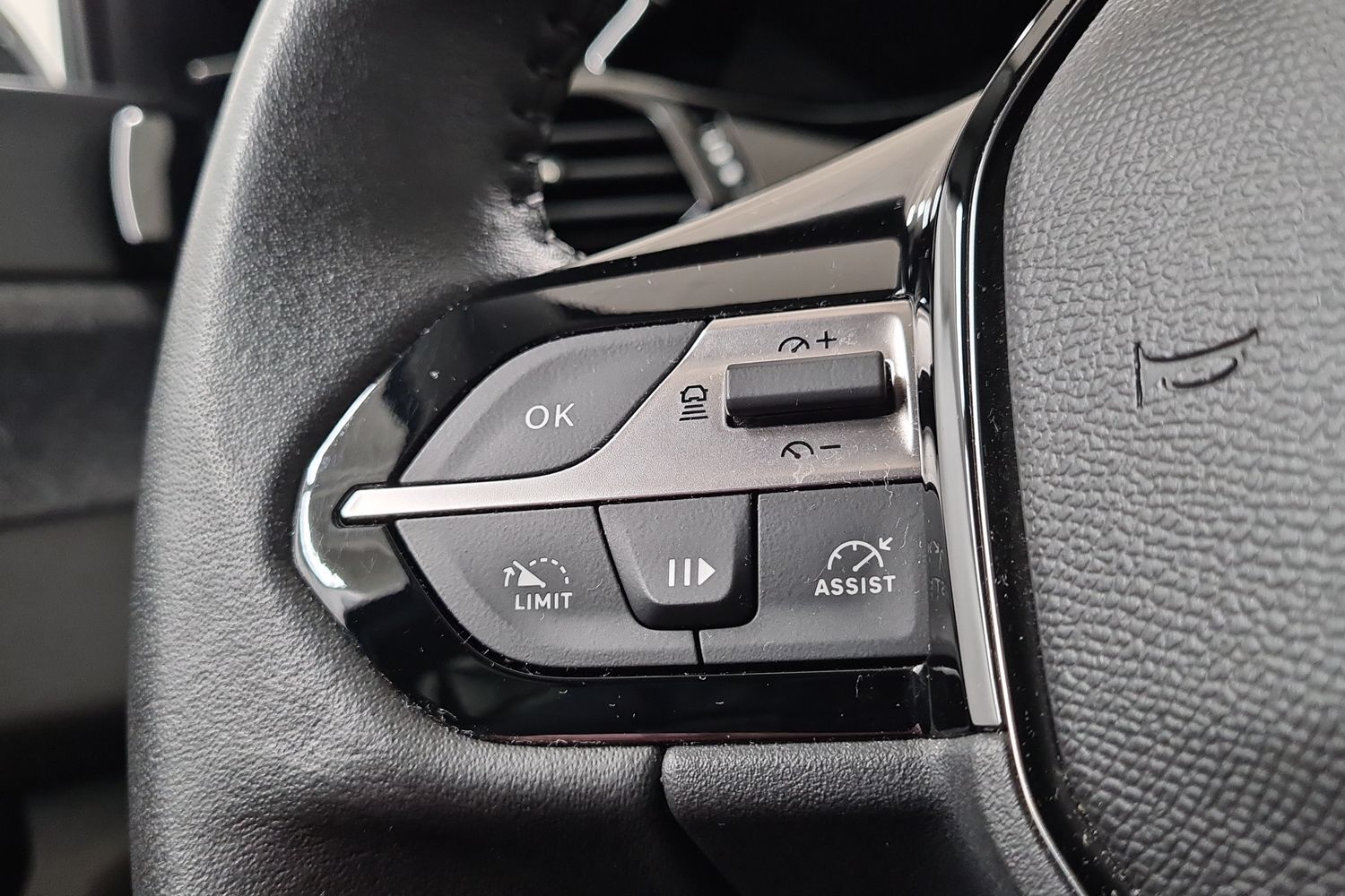 Peugeot 408 vaihtoauto