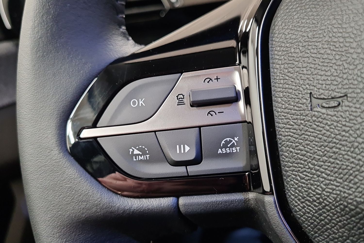 Peugeot 408 vaihtoauto