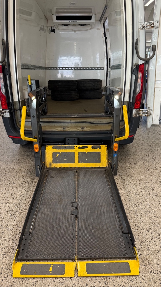 Mercedes-Benz Sprinter vaihtoauto