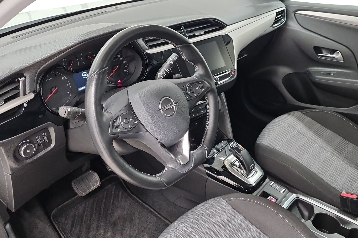 Opel Corsa vaihtoauto